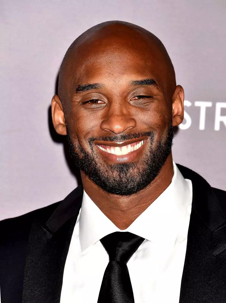 Kobe-Bryant-a-murit-763x1024-5