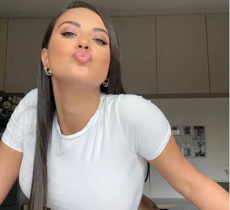 Antonia se plânge că s-a îngrășat. Cum arată acum