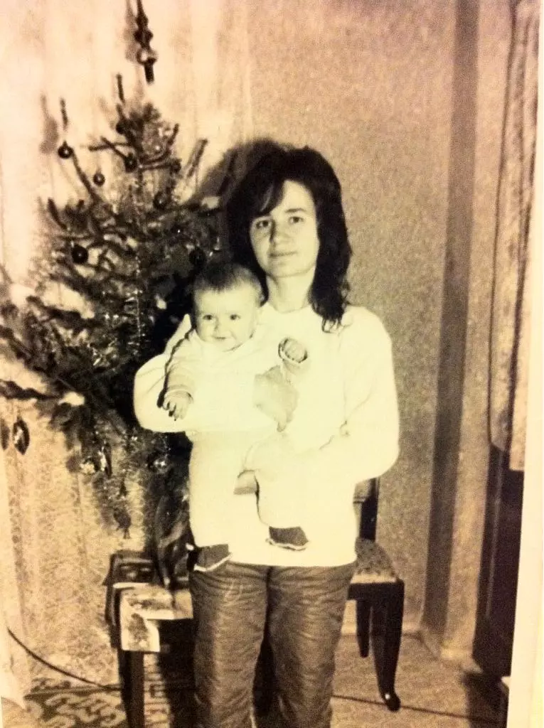 Larisa Vasile in copilarie (3)