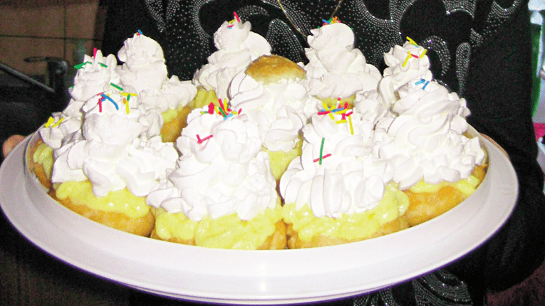 Choux a la creme cu vanilie