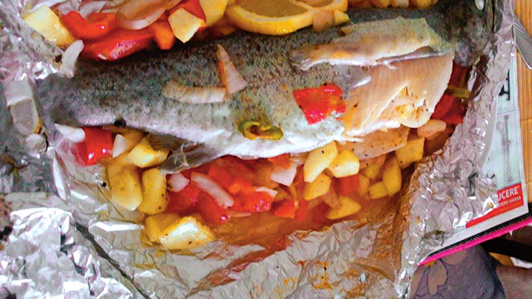 Salau cu legume la cuptor