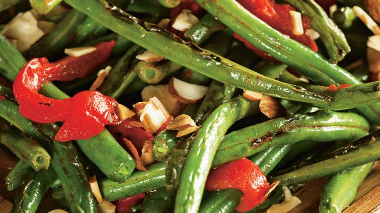 Fasole cu ardei si migdale