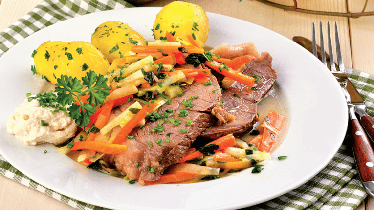 Friptura de porc cu radacinoase