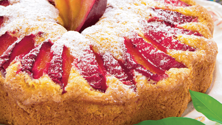 Prajitura pufoasa cu prune