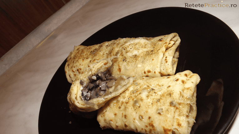 Clatite cu ciuperci si cascaval