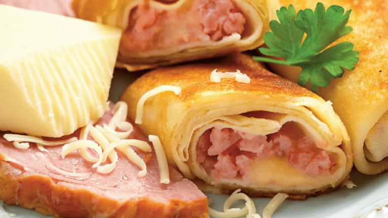 Clatite cu sunca si cascaval