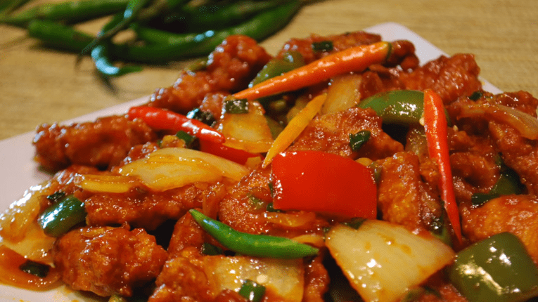 Pui cu legume in sos chili