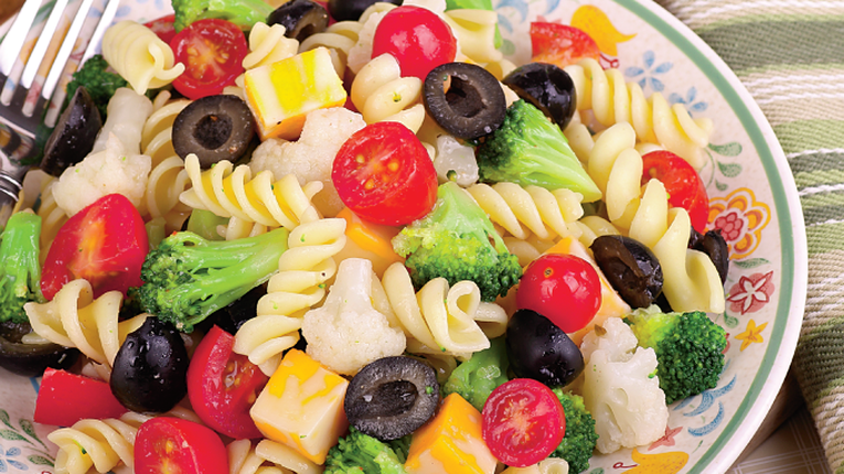 Salata de paste cu legume
