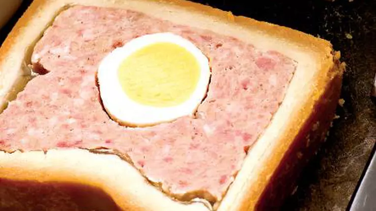 Ruladă de carne în aluat