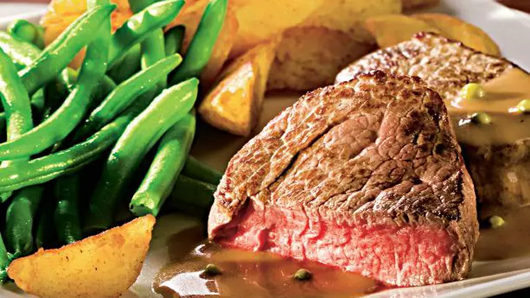 Carne de vită cu sos alb