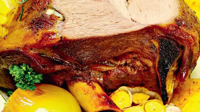 Pulpă de miel la tavă