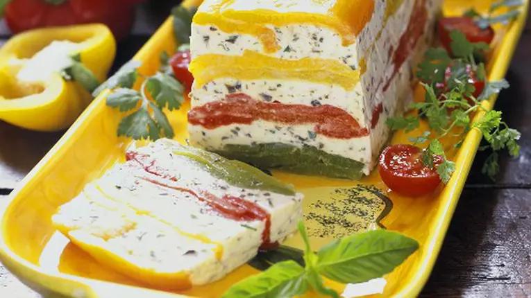 Tort aperitiv de sărbătoare