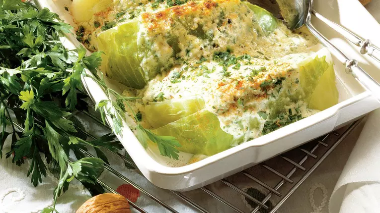 Varză cu miez de nucă