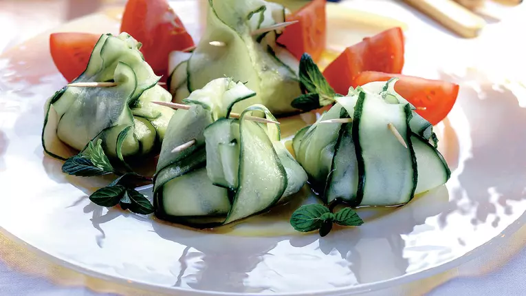 Castraveţi cu brânză