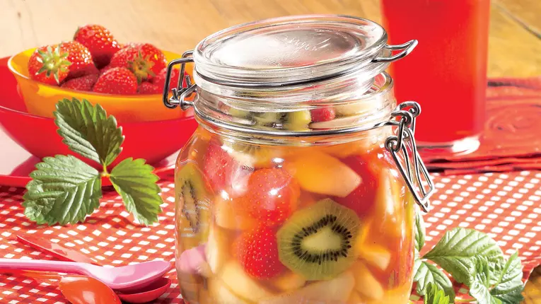 Curcubeu cu fructe asortate