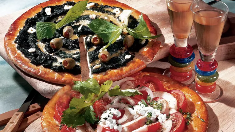 Pizza vegetariană dublă