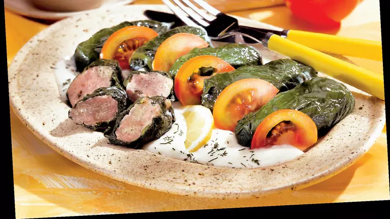 Sărmăluţe învelite în spanac