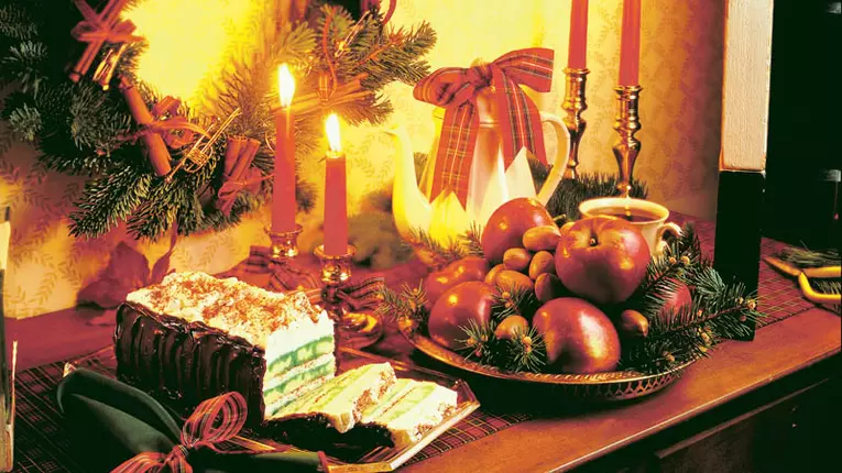 Tort cu ciocolată şi kiwi