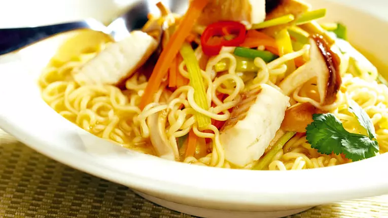 Spaghete cu ciuperci şi peşte