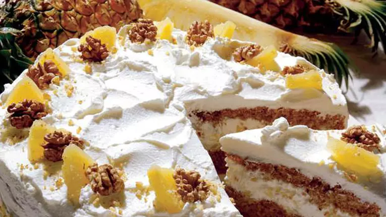 Tort de nuci cu ananas