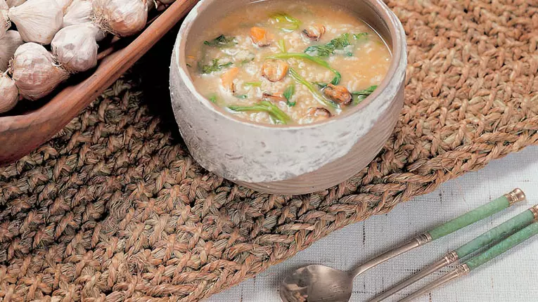 Ciorbiţă de potroace cu leuştean