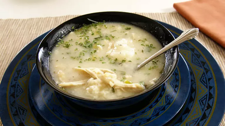 Ciorbă de pui cu smântână