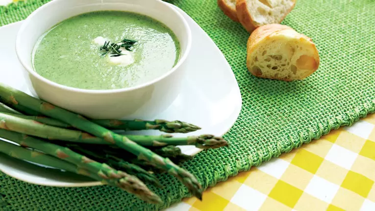 Supă cremă de sparanghel