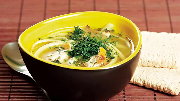 Supă de țelină cu tăieței