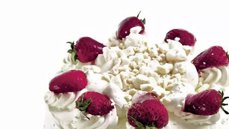 Tort de îngheţată cu căpşune