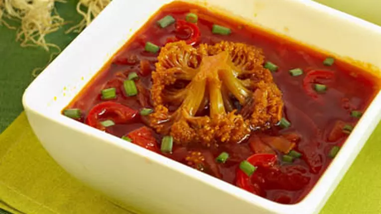 Ciorbă de roşii şi conopidă