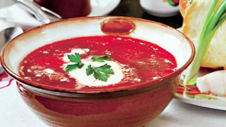 Borș de vită cu slănină