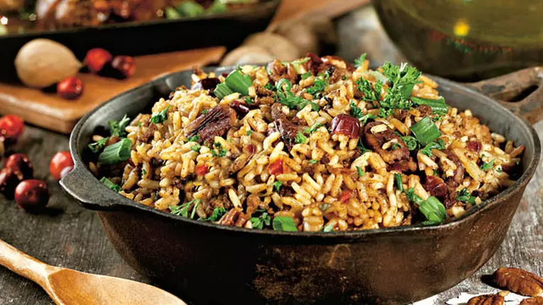 Orez basmati cu nuci