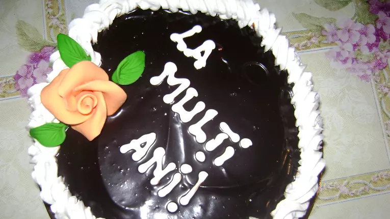 Tort Tiramisu cu ciocolata