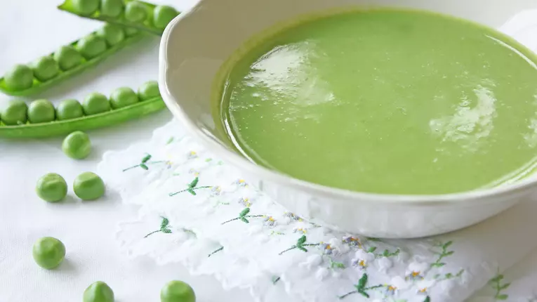 Reţete: Supă uşoară de mazăre