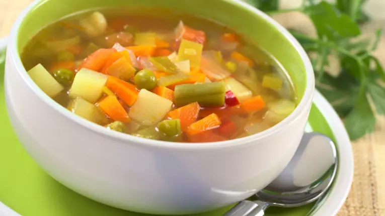 Reţetă: Ciorbă de cartofi