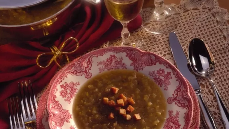 Reţete: Ciorbă de fasole cu praz