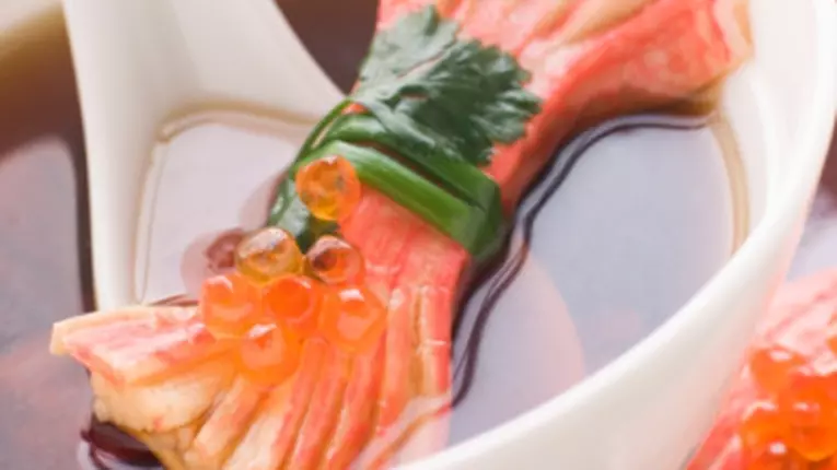 Supă de somon cu lămâie