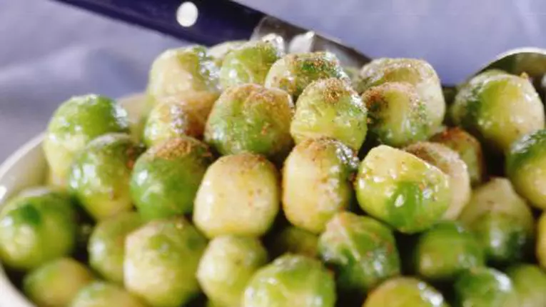 Supă cu varză de Bruxelles