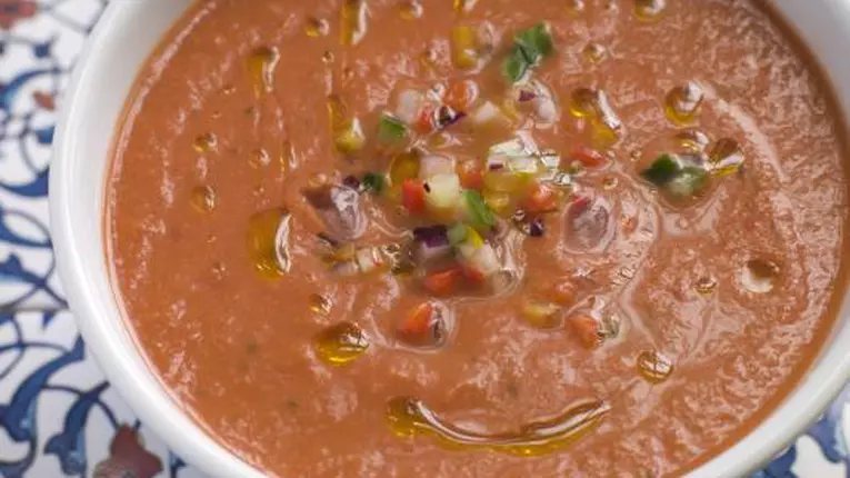 Supă-cremă de roşii