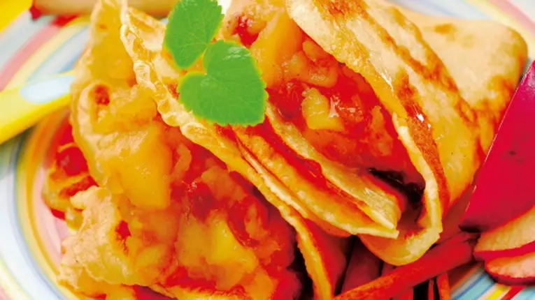 Clătite cu ceai şi mere