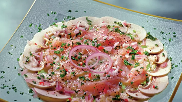 Carpaccio de pui cu ciuperci