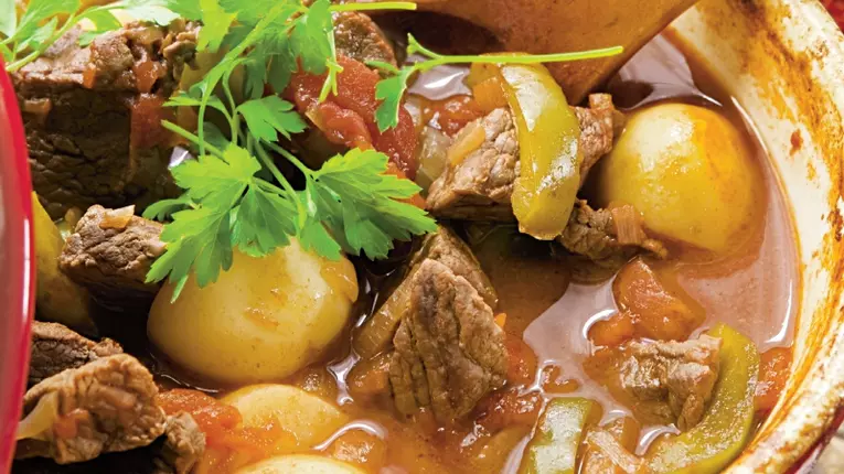 Gulaş de vită