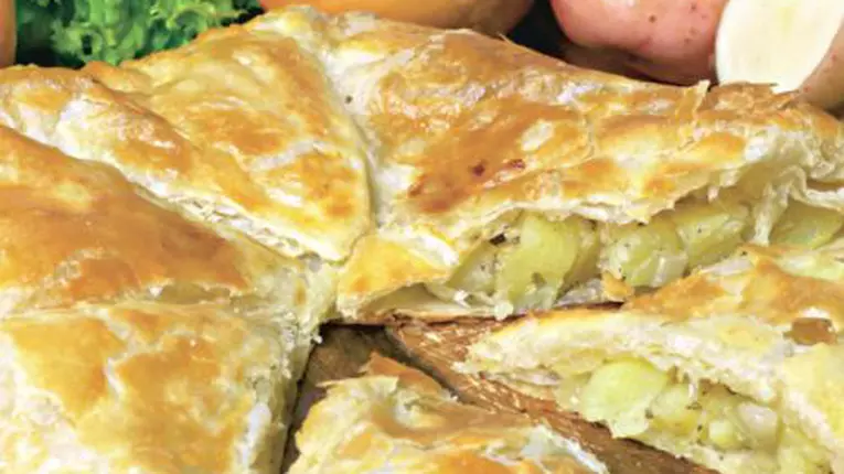 Plăcintă cu cartofi