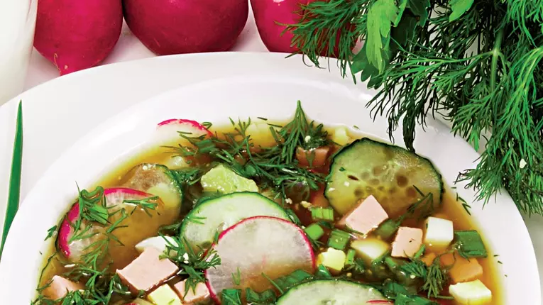 Ciorbă rece cu ridichi