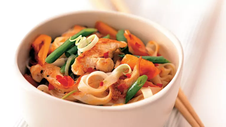 Tăiţei cu carne tocată