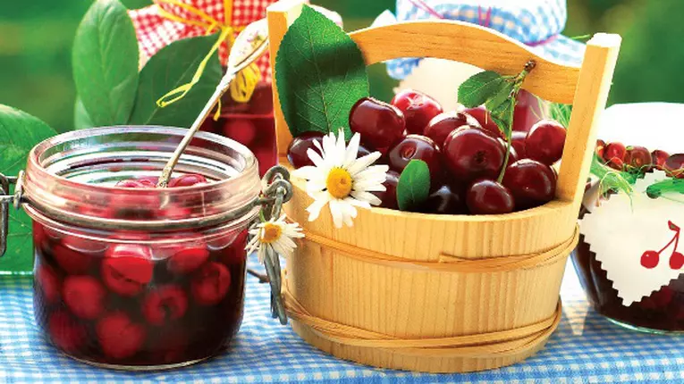 Fructe în sirop de verbină