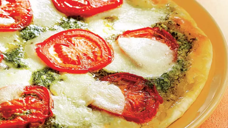 Pizza cu mozzarella