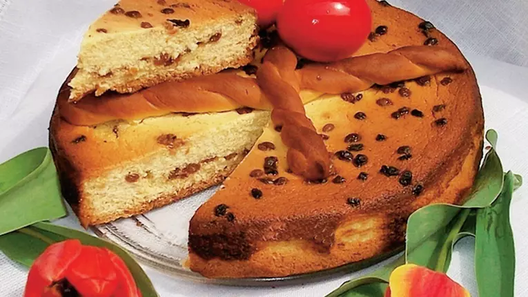 Pască cu brânza şi smântâna