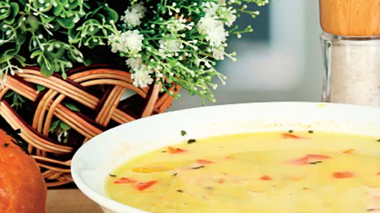 Ciorbă din coaste de porc