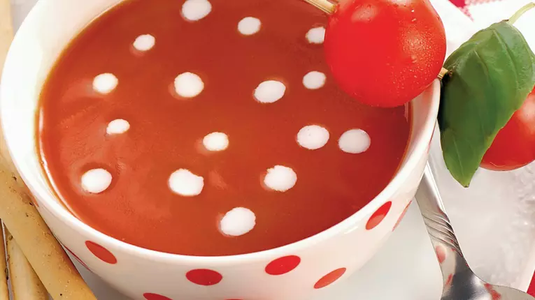 Supă de roșii… cu buline